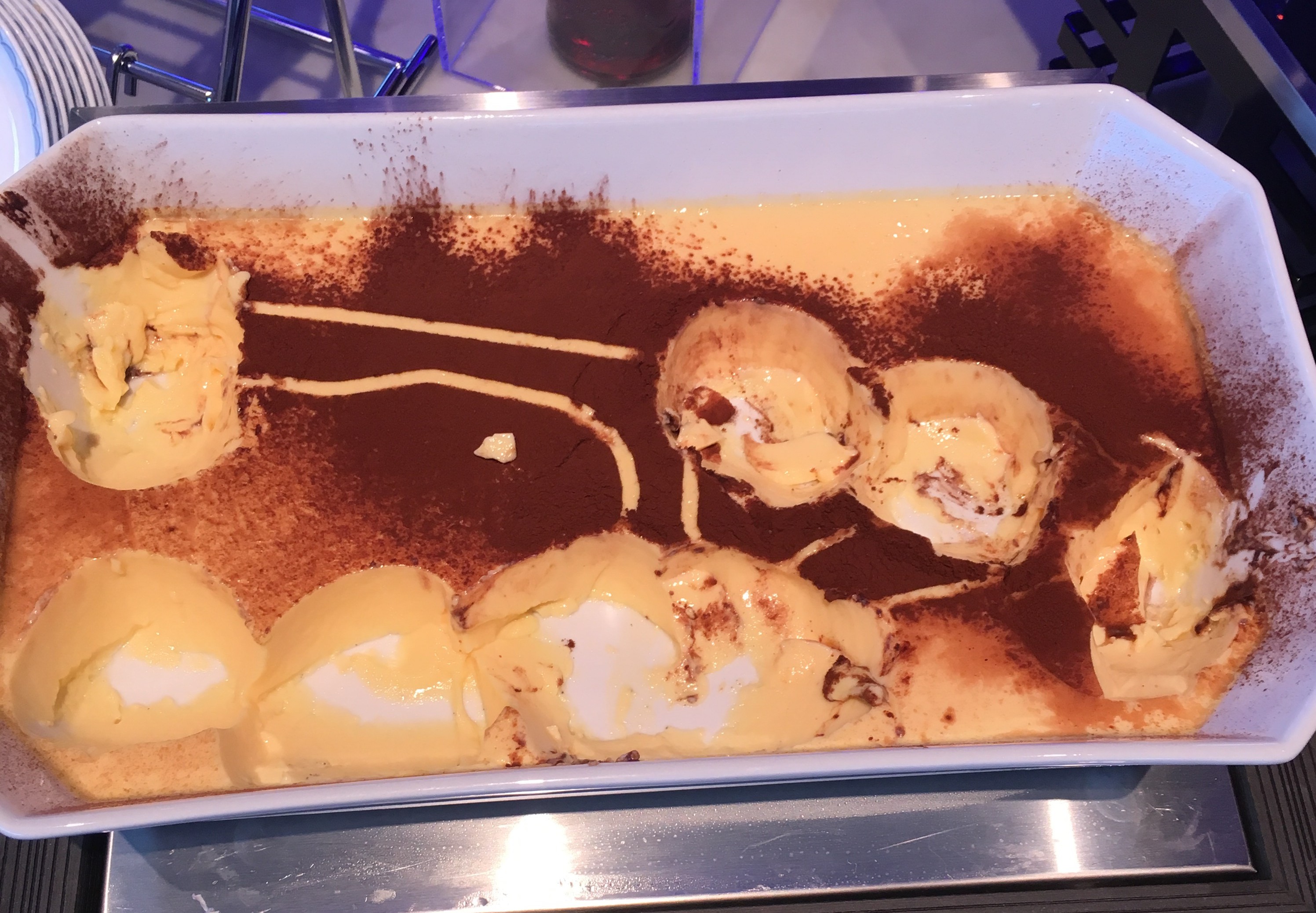 コーナーからくり抜かれていきます