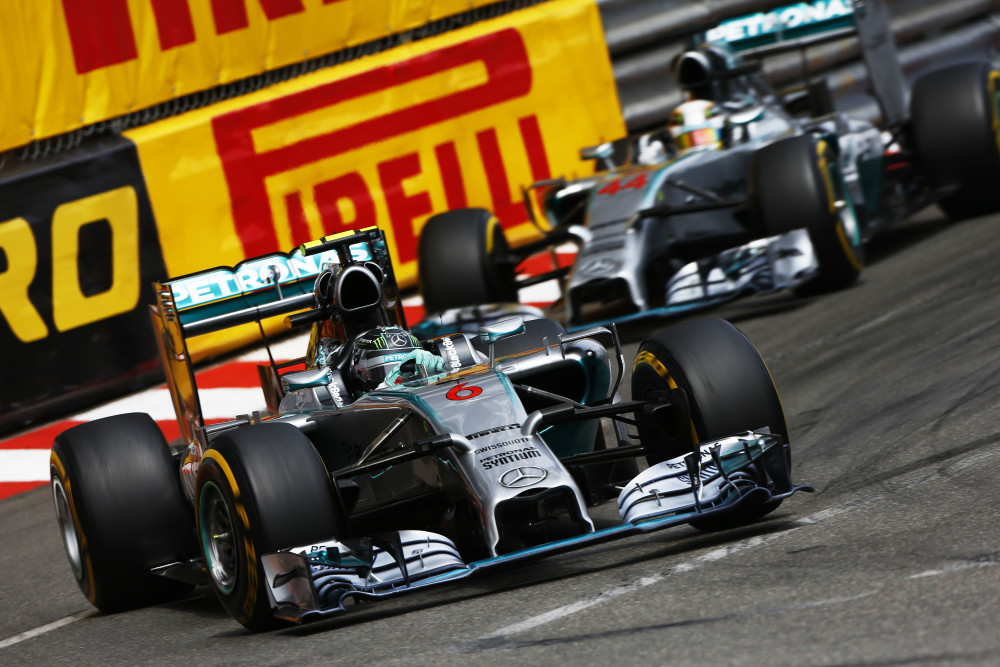 ニコが乗るW07 Hybrid(2016)(©Pirelli)