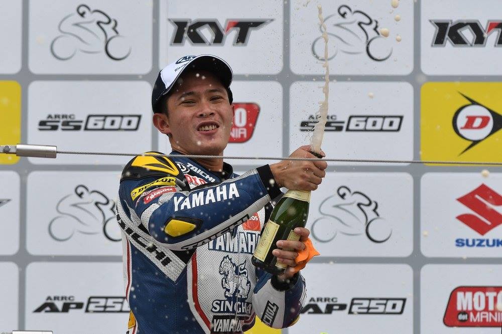 https://www.facebook.com/AsiaRoadRacing/photos/ms.c.eJxlzlEKwDAIA9AbDaPV2PtfbOvXaPwRfIQQGDLKz8n2sPXgF4K3fK9IJYe0CmM0u0pjSKpsEyFKF2KPjO5hLM1EaGb5kRccxTkS.bps.a.10153621536492304.1073741890.148229362303/10153621536717304/?type=3&theater