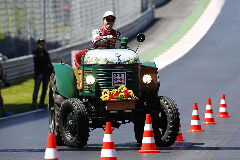 http://www.dtm.com/en/dtm-photo-album/?t=&v=&s=168&ggfs=