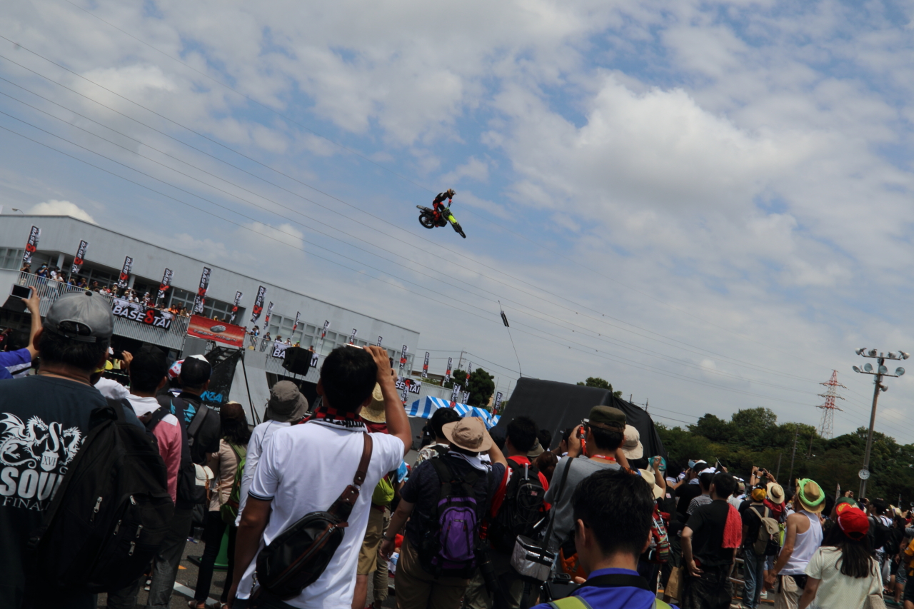 Photo by Tomohiro Yoshita