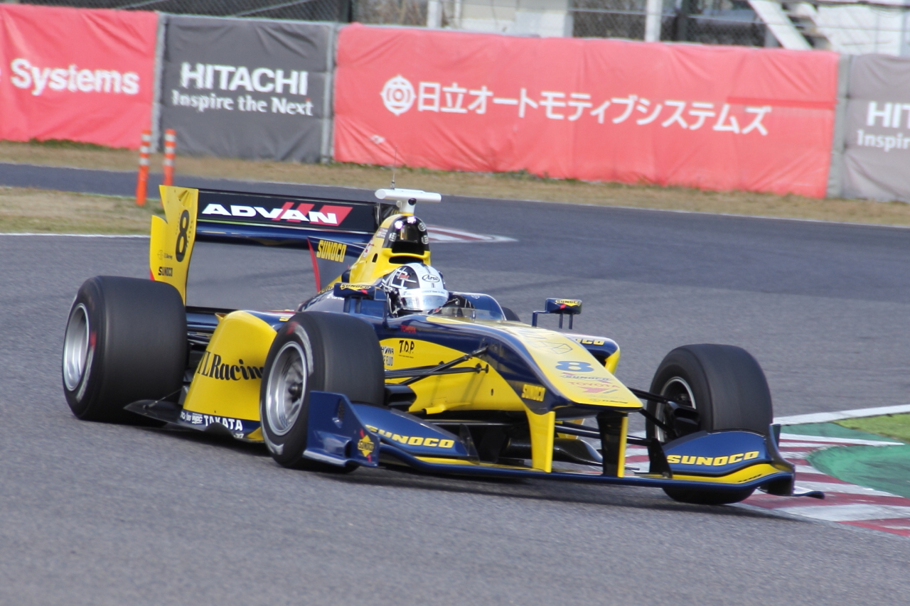 Photo by Tomohiro Yoshita