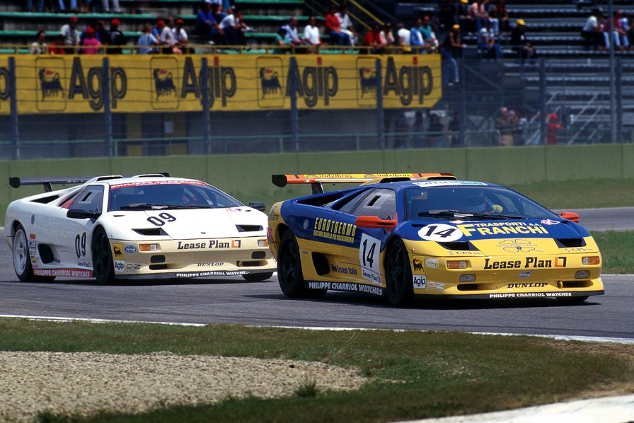 出典：http://tech-racingcars.wikidot.com/lamborghini-diablo-sv-r