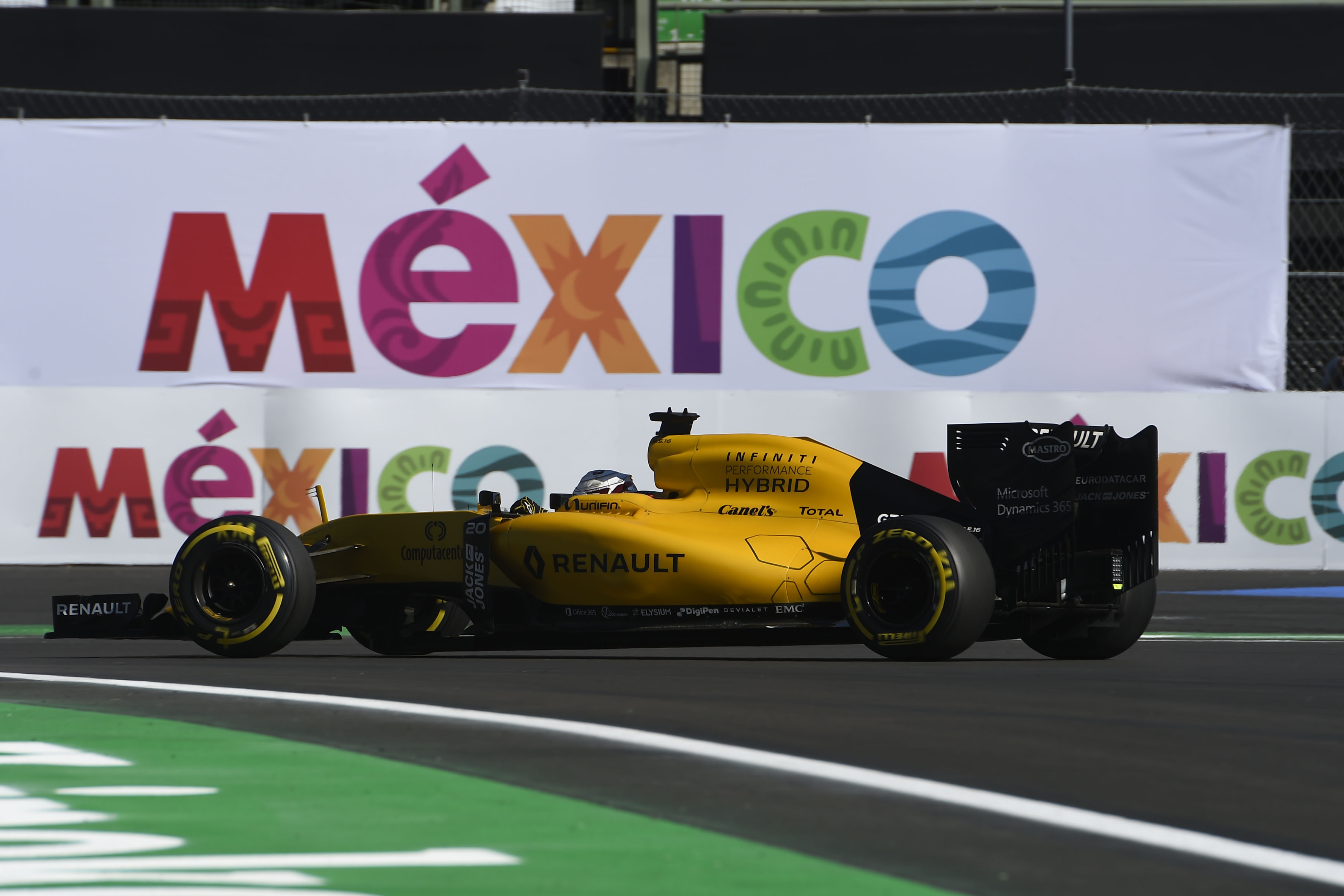 ©Pirelli