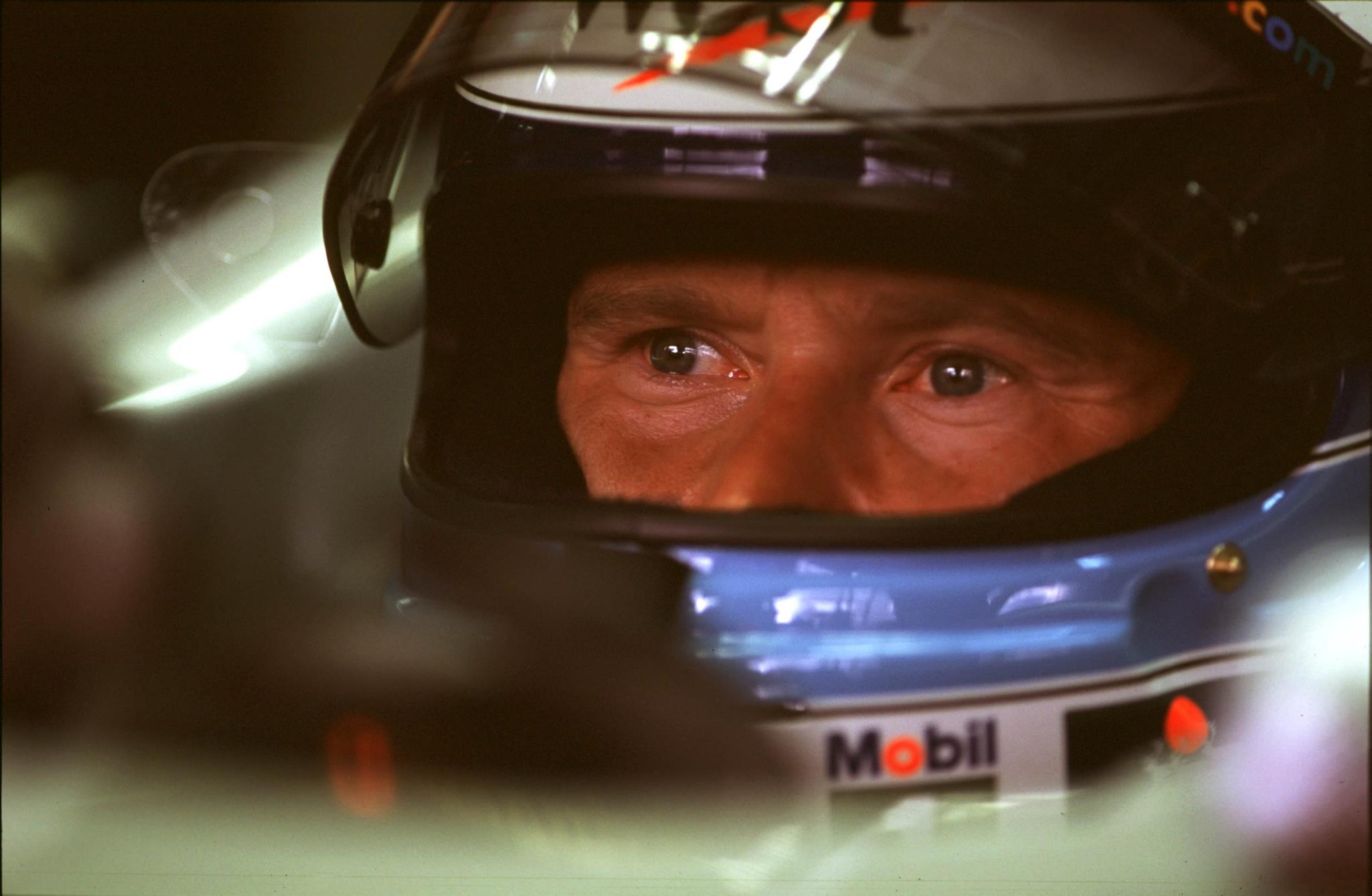 http://www.mclaren.com/formula1/