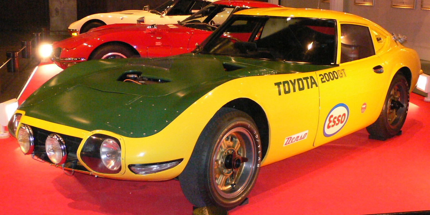 トヨタ2000GT(出典:https://ja.wikipedia.org/wiki/)