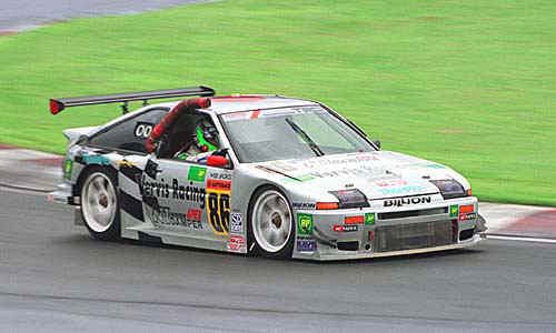 出典:http://maydaygarage.com/nostalgic-wednesdays-the-kraft-bp-gt300-trueno/