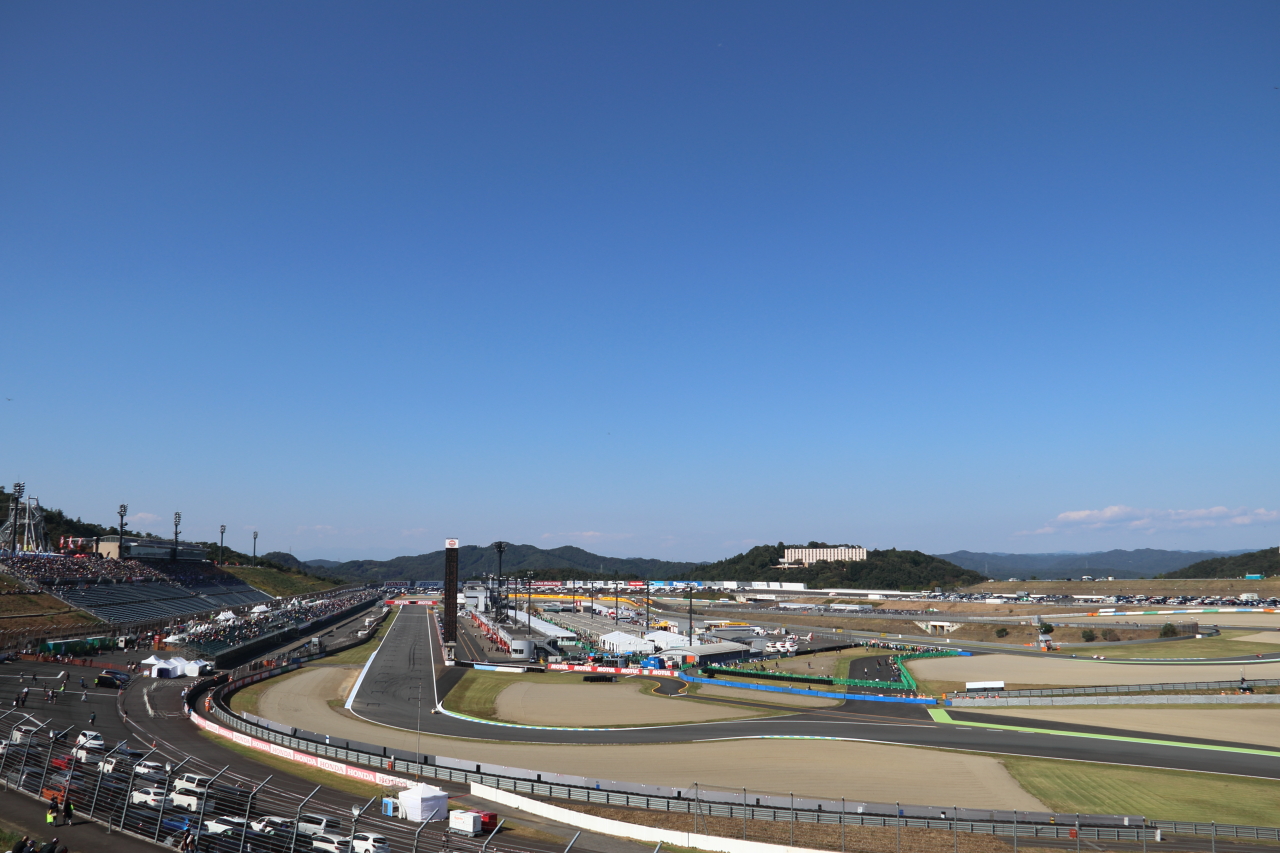 Photo by Tomohiro Yoshita
