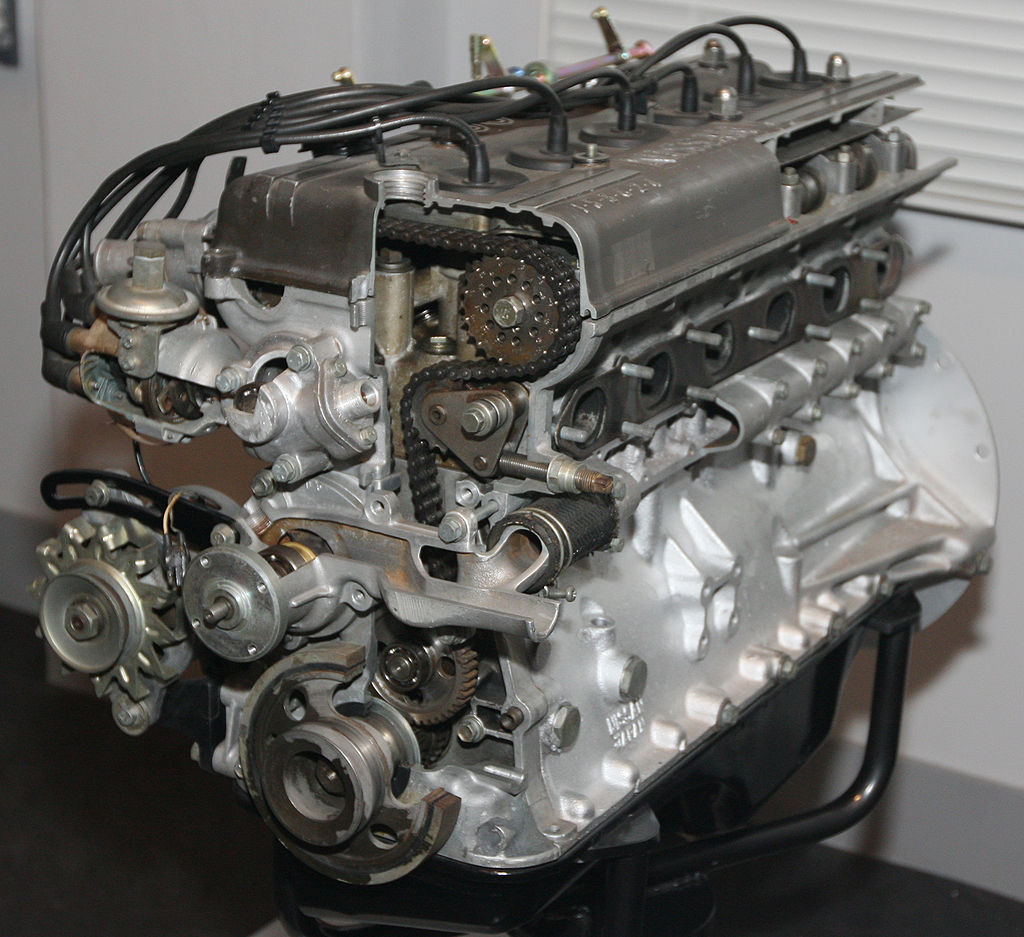 S20エンジンのカットモデル。(出典:https://en.wikipedia.org/wiki/)