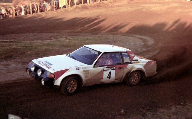 出典:http://cbr250.com/forums/general-off-topic/6928-older-model-sports-coupe-skyline-celica-prelude-7.html