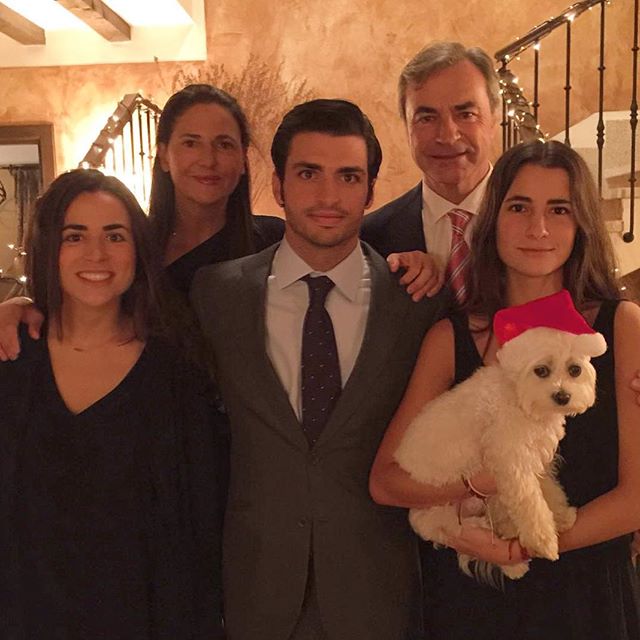 出典:https://www.instagram.com/carlosainz/
