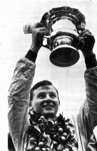 出典:http://www.bruce-mclaren.com/images/sebringwinner_59.JPG/image_homepage_hero.jpg