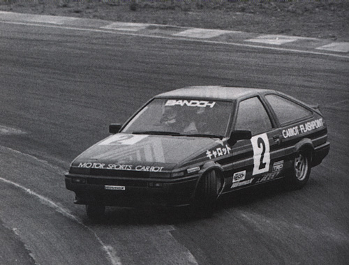 出典:https://www.tsikot.com/forums/garage-150/initial-d-ae86-came-first-26425/