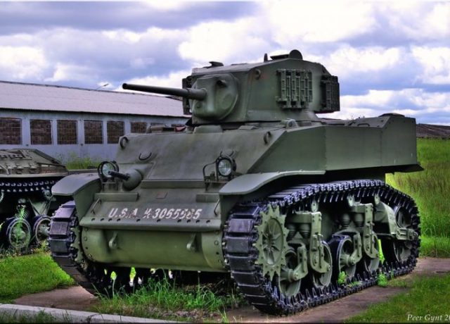 戦車の免許とクルマの免許が同じって知ってた？意外と知らない運転免許証のアレコレ
