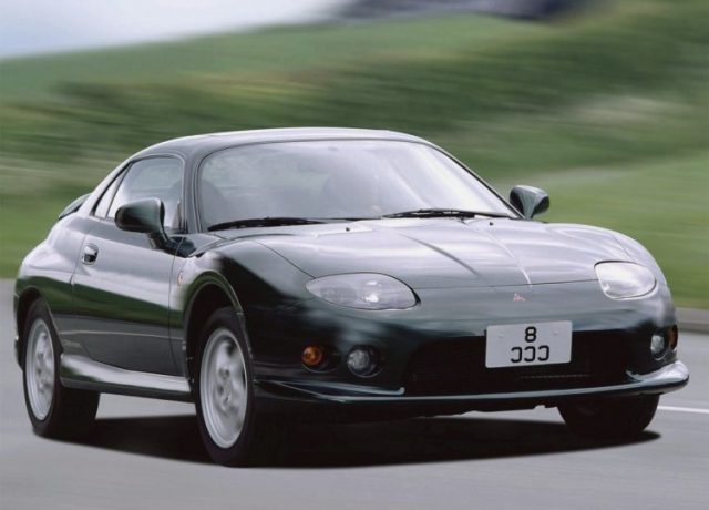 エンツォ フェラーリ 、ポルシェカレラGT 2台セット エンツォ フェラーリ」のライバル「カレラGT」の価格上昇中