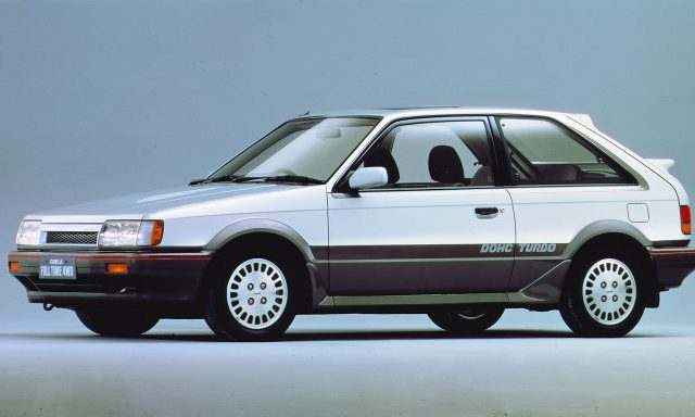 ツインカム！TURBO！イカしたサイドデカールが貼られた名車5選