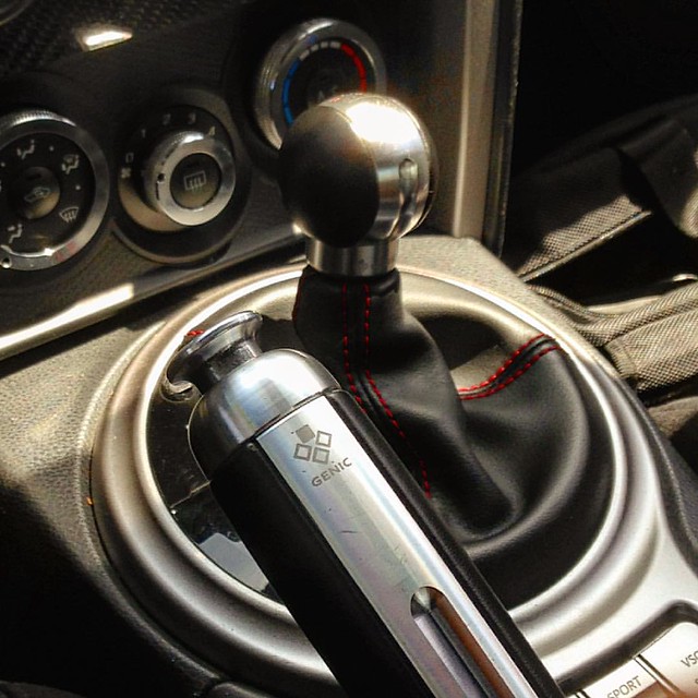 マニュアル免許って必要なの Atよりmtのほうが優れている点を考えてみた Motorz モーターズ クルマ バイクをもっと楽しくするメディア