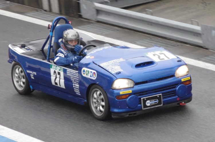 軽の皮を被ったスーパーカー!? K4GPに集うモンスターマシンがスゴ