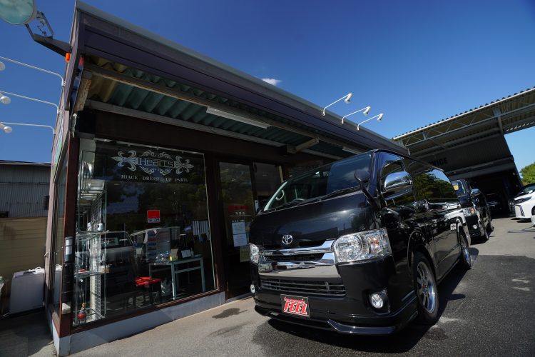 内張りを剥がして確認 中古車の0系ハイエースを買うときに注意するポイントをプロに聞いてみた Motorz モーターズ クルマ バイクをもっと楽しくするメディア