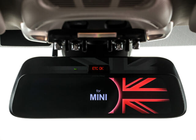 GR86／BRZ用の車種別サイドカメラキットがデータシステムから新